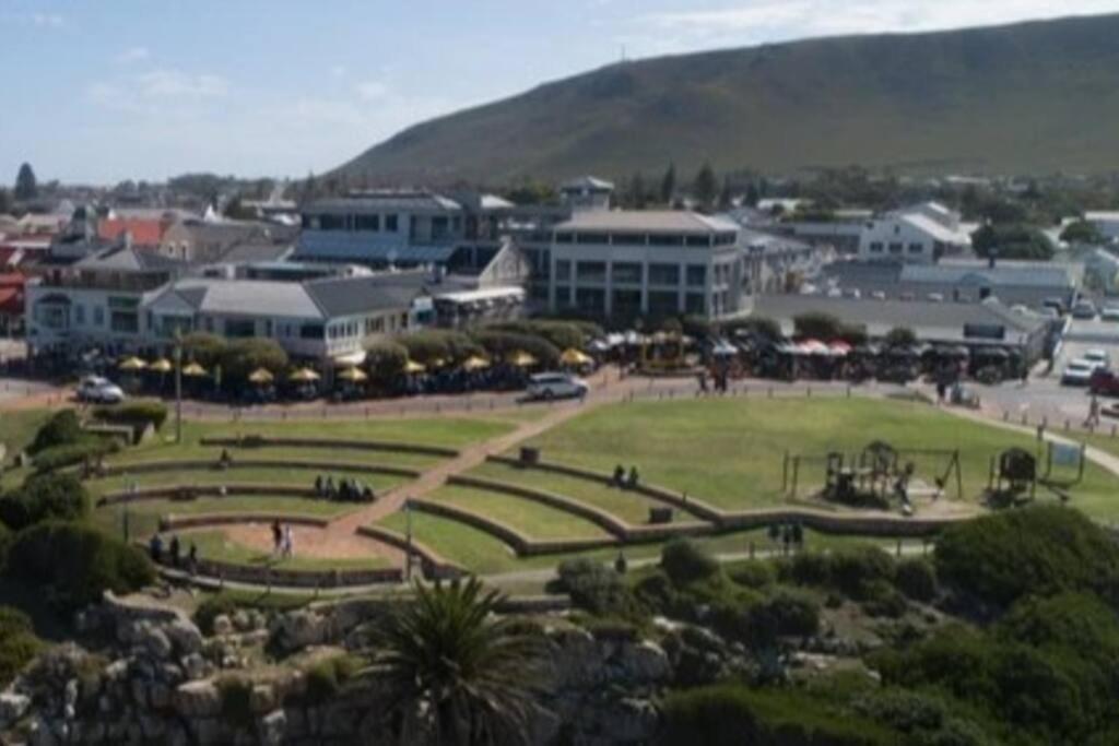 Hermanus Waterfront, Sea View Apartment With Balcony Buitenkant foto
